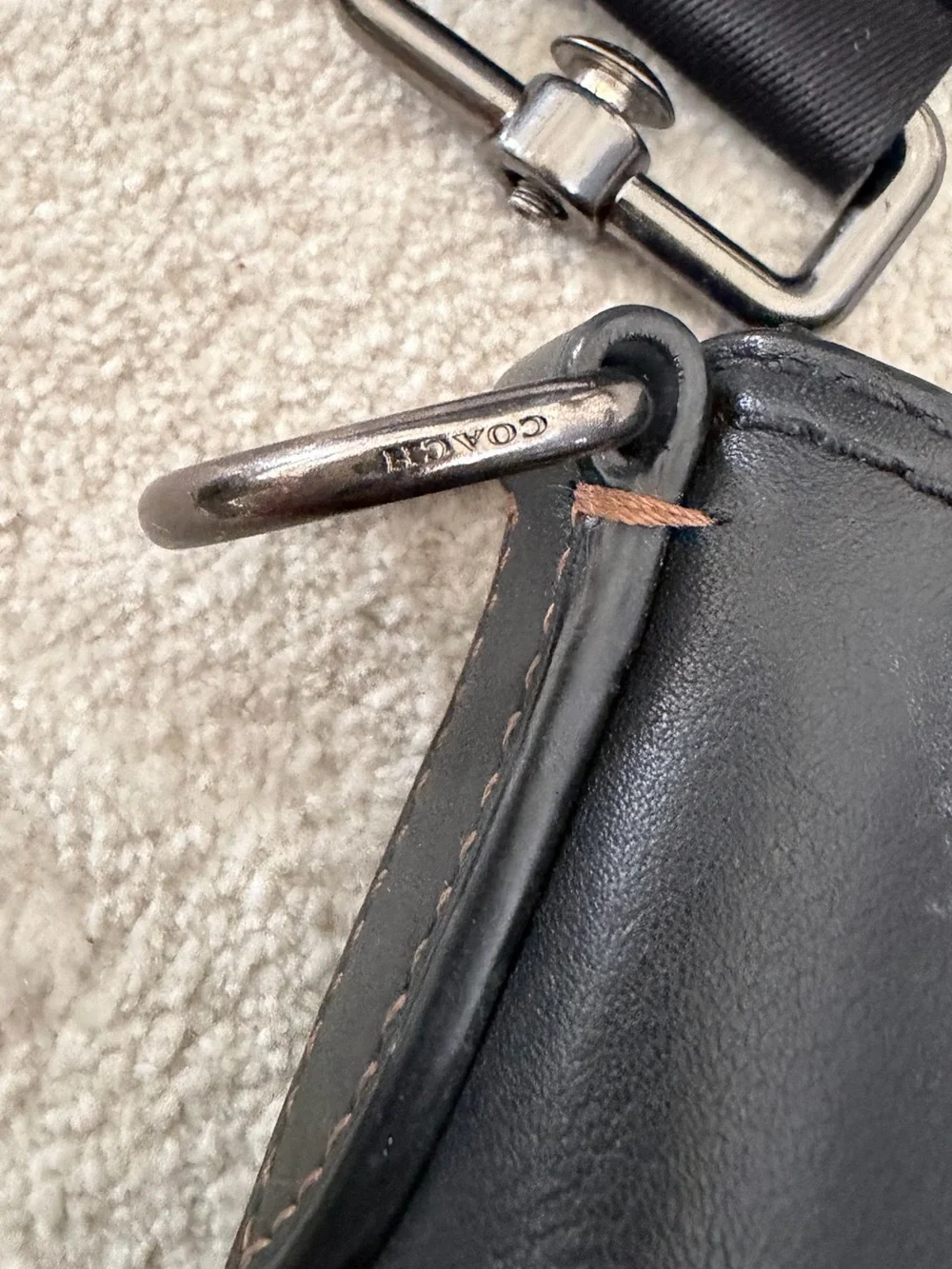 Coach Black Leather Crossbody Messenger Bag with Front Zip strap missing clip